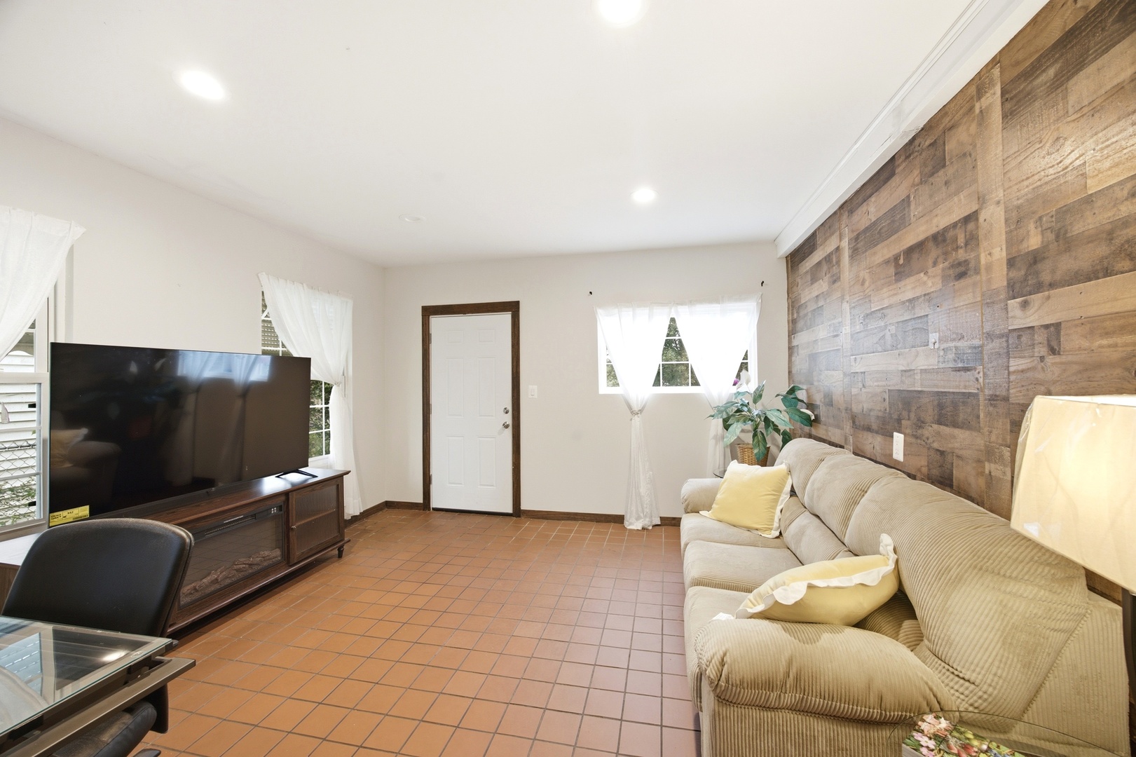 186 N Du Bois Avenue Property Photo 22