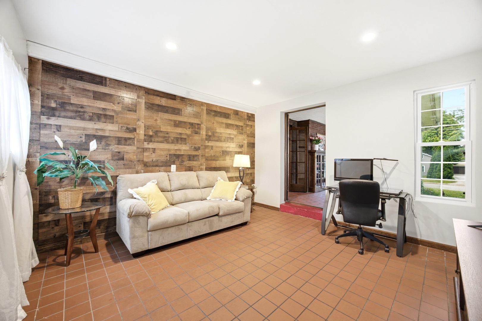 186 N Du Bois Avenue Property Photo 23
