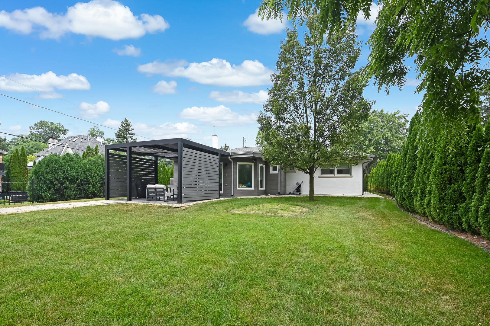 16w361 95th Place Property Photo 17