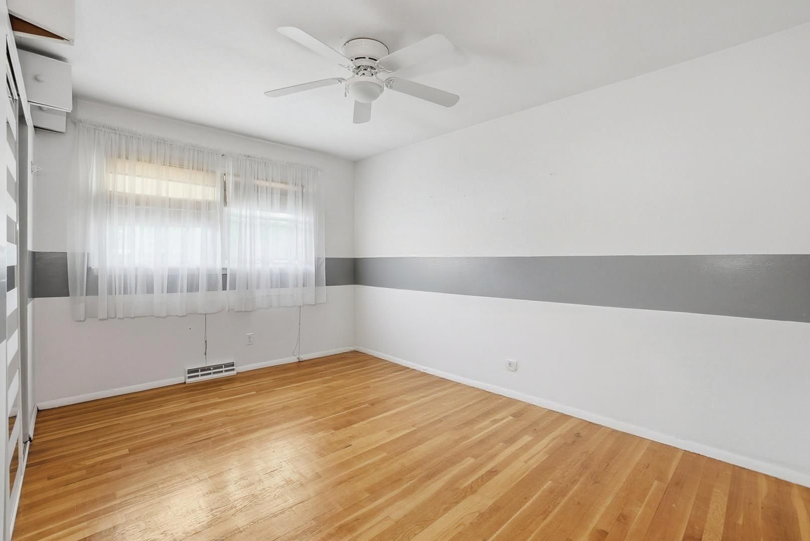18833 Park Avenue Property Photo 9