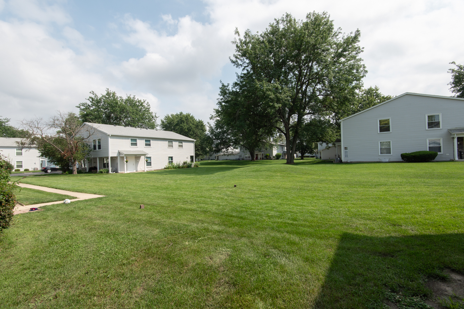 1380 N Glen Circle B Property Photo 5