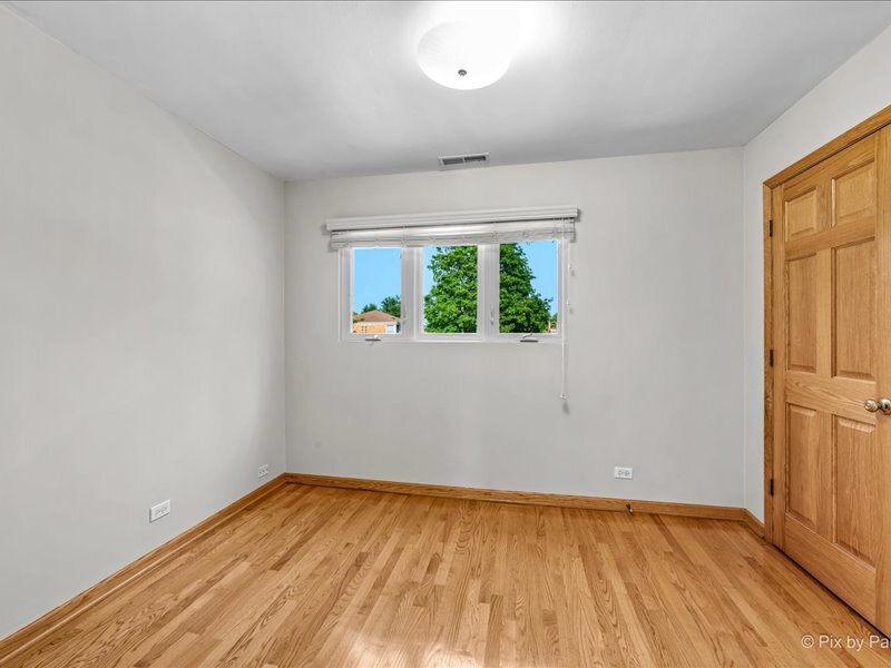 8224 N Oleander Avenue Property Photo 33