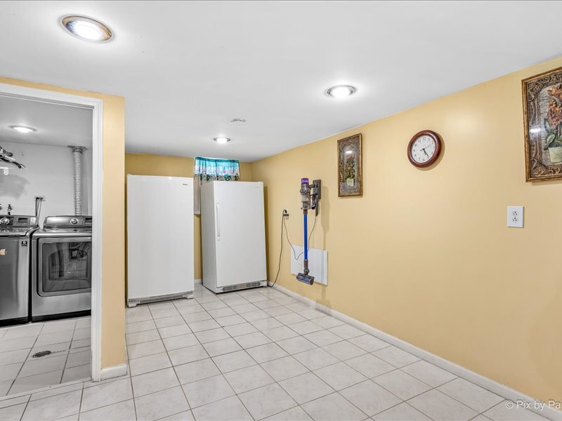 8224 N Oleander Avenue Property Photo 39