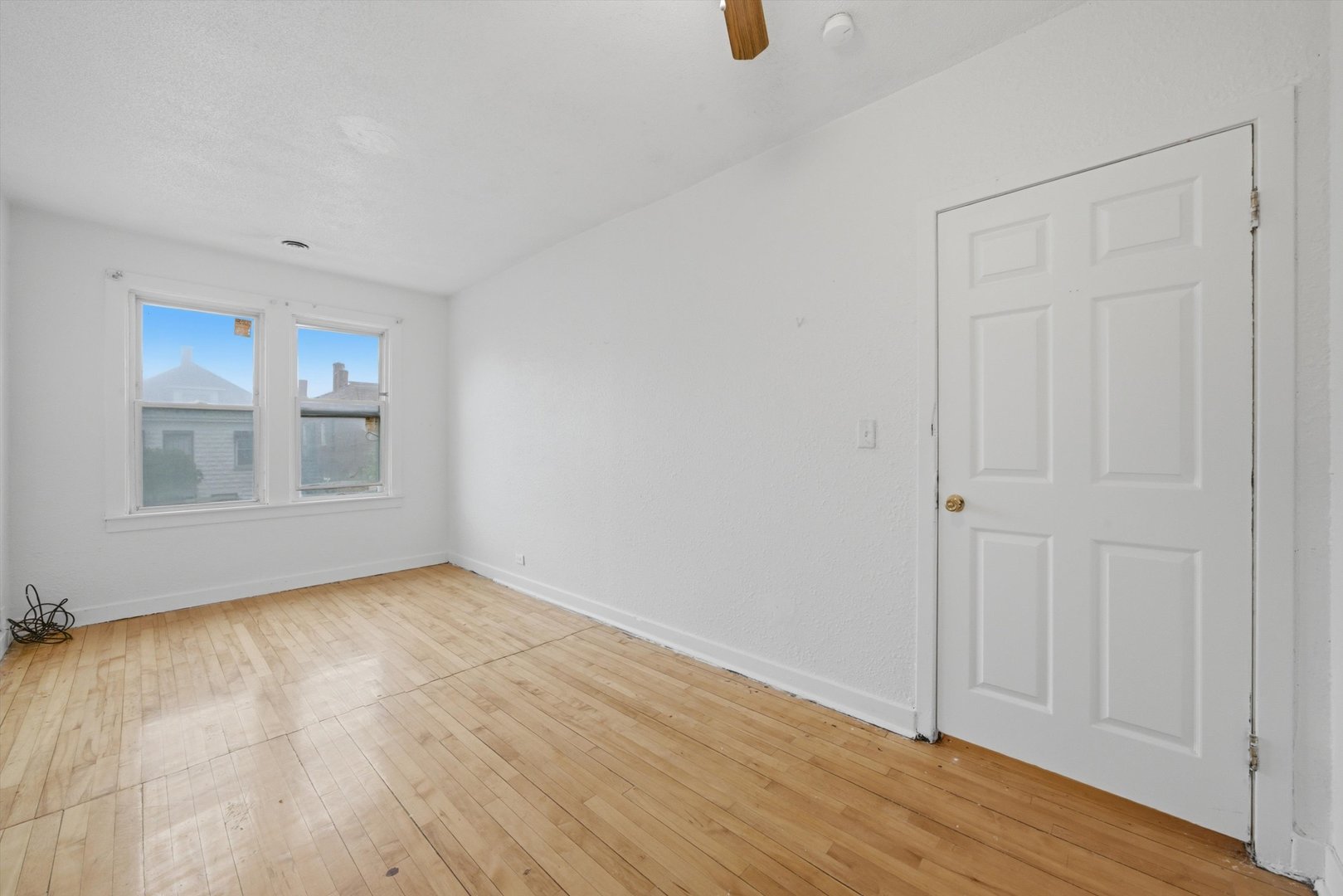 125 N 22nd Avenue Property Photo 3