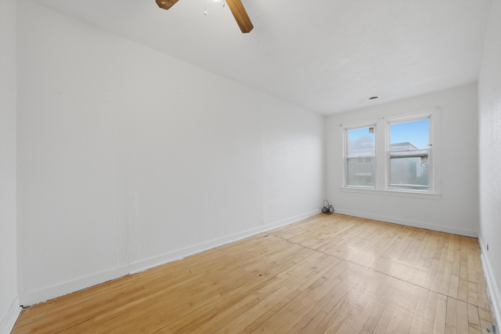 125 N 22nd Avenue Property Photo 6