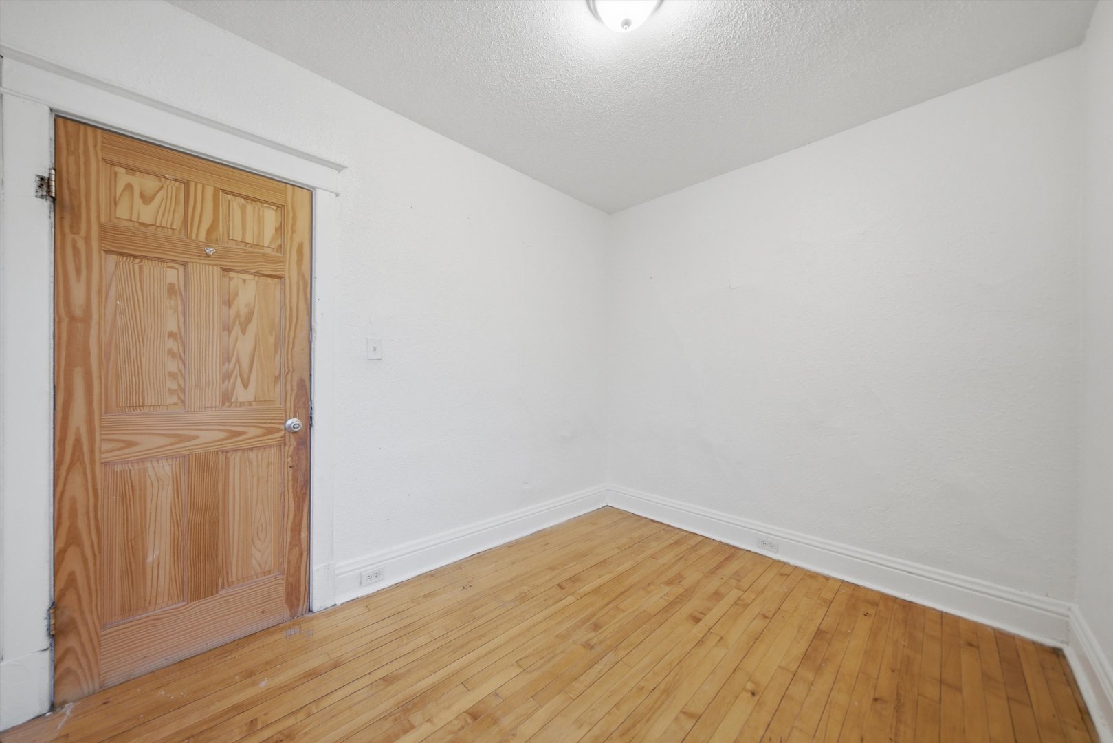 125 N 22nd Avenue Property Photo 7