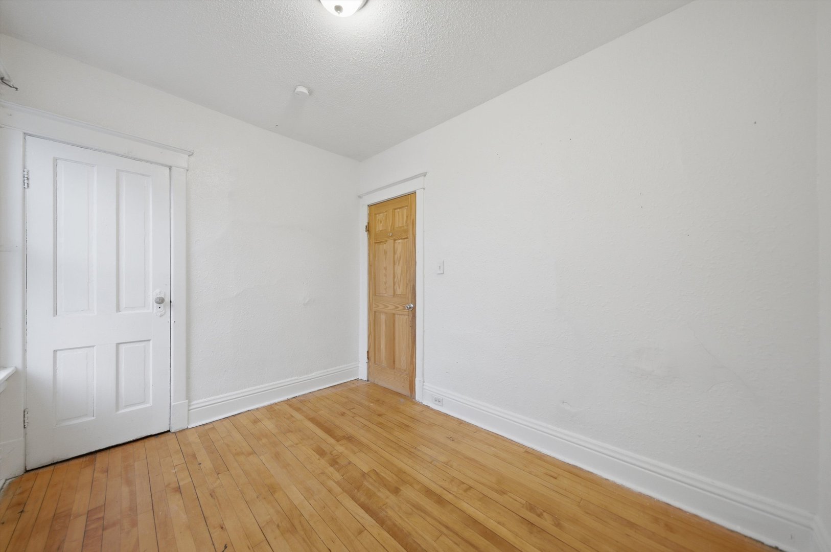 125 N 22nd Avenue Property Photo 8