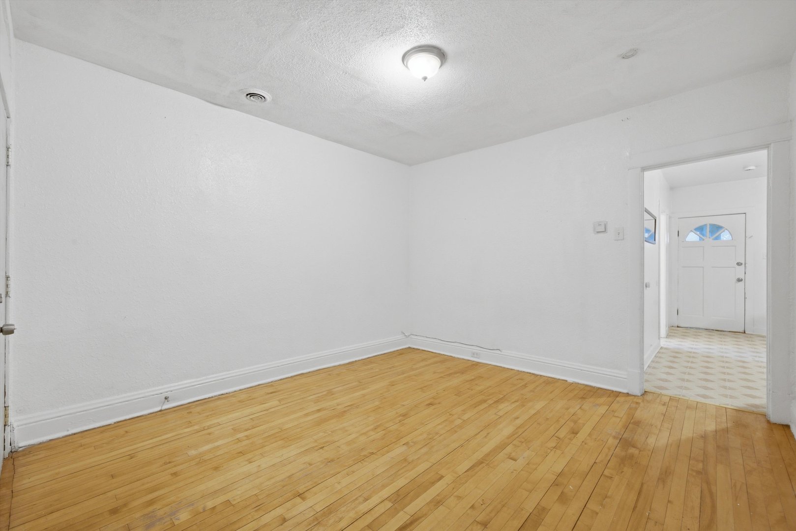 125 N 22nd Avenue Property Photo 18