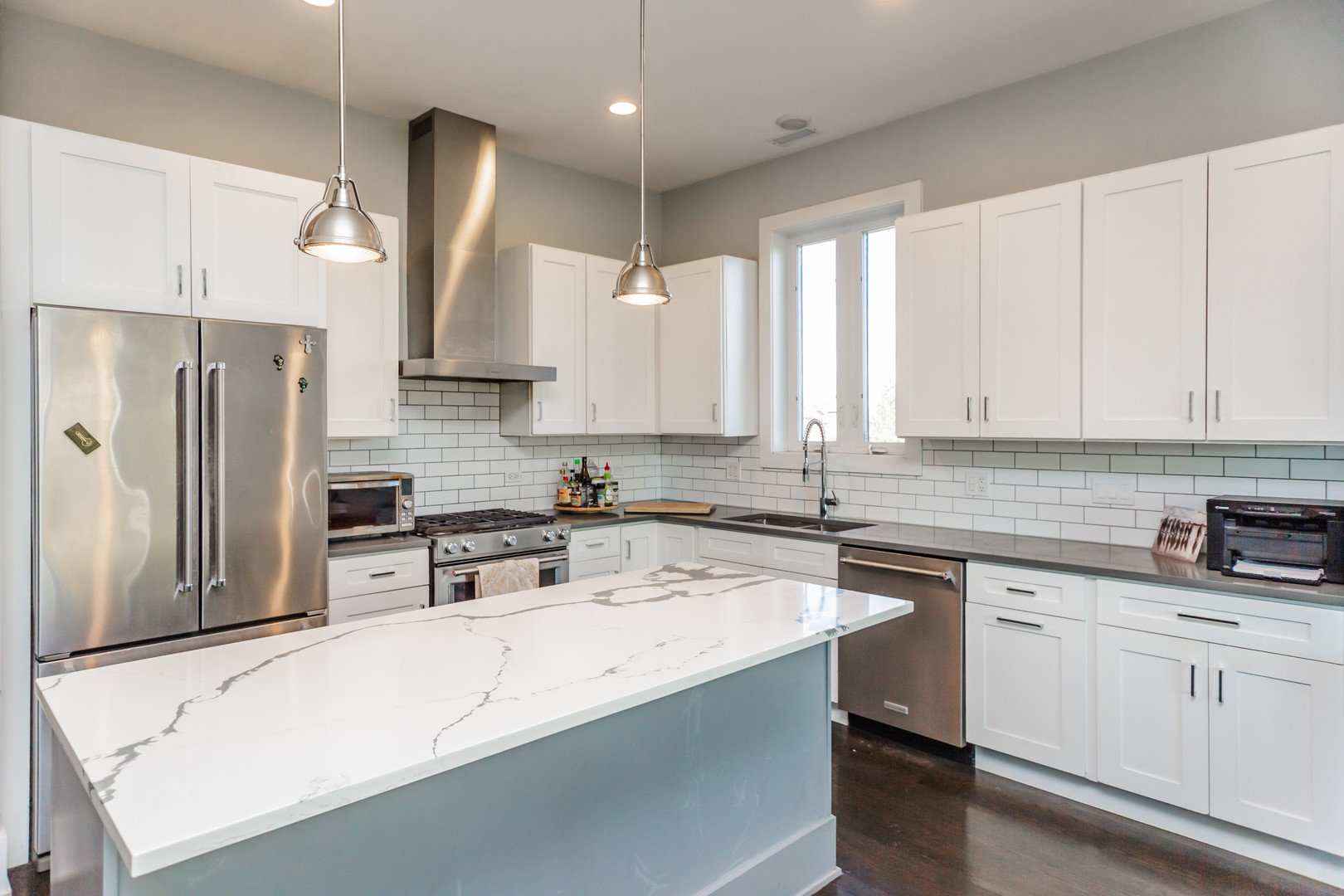 2018 S Loomis Street 3 Property Photo 6