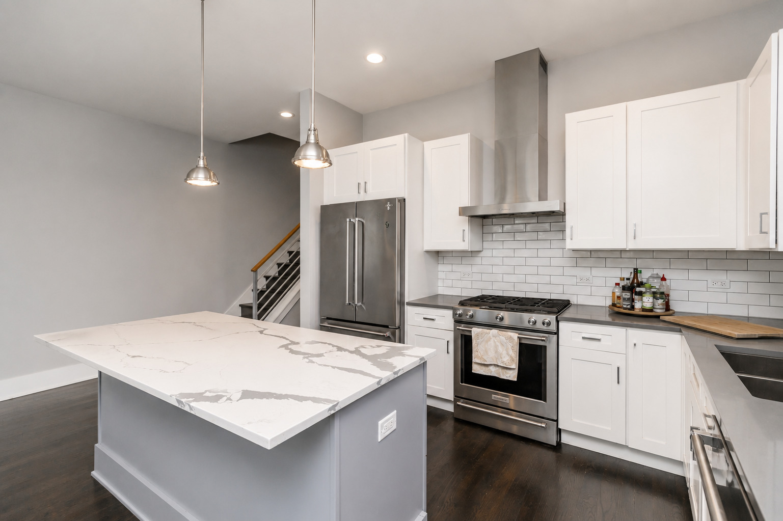 2018 S Loomis Street 3 Property Photo 7