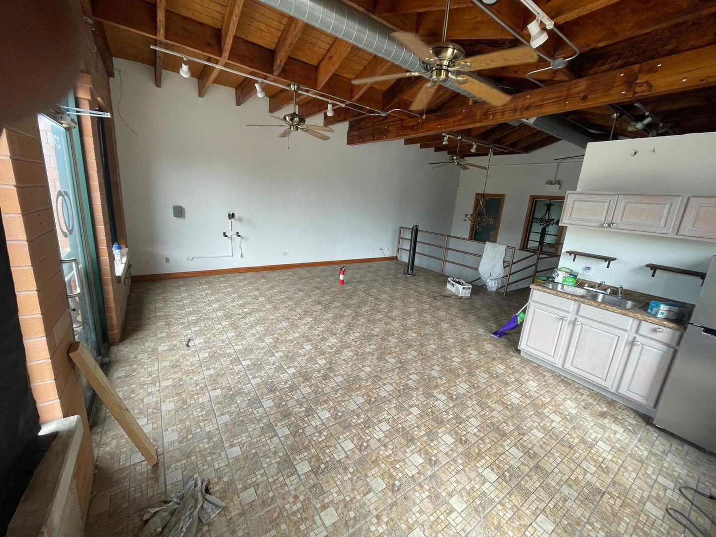 2703 S Pulaski Road Property Photo 7