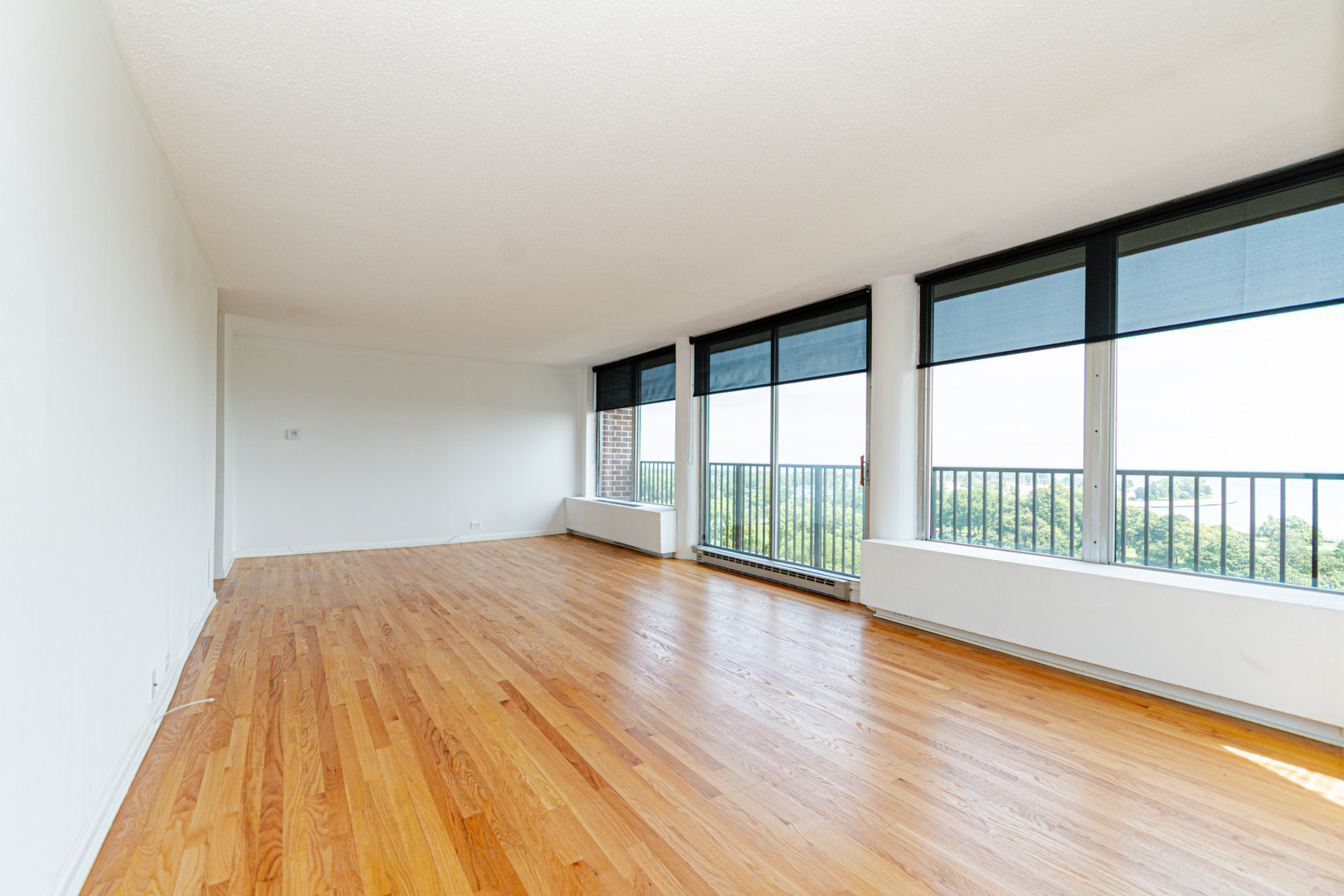 4170 N Marine Drive 13a Property Photo 3