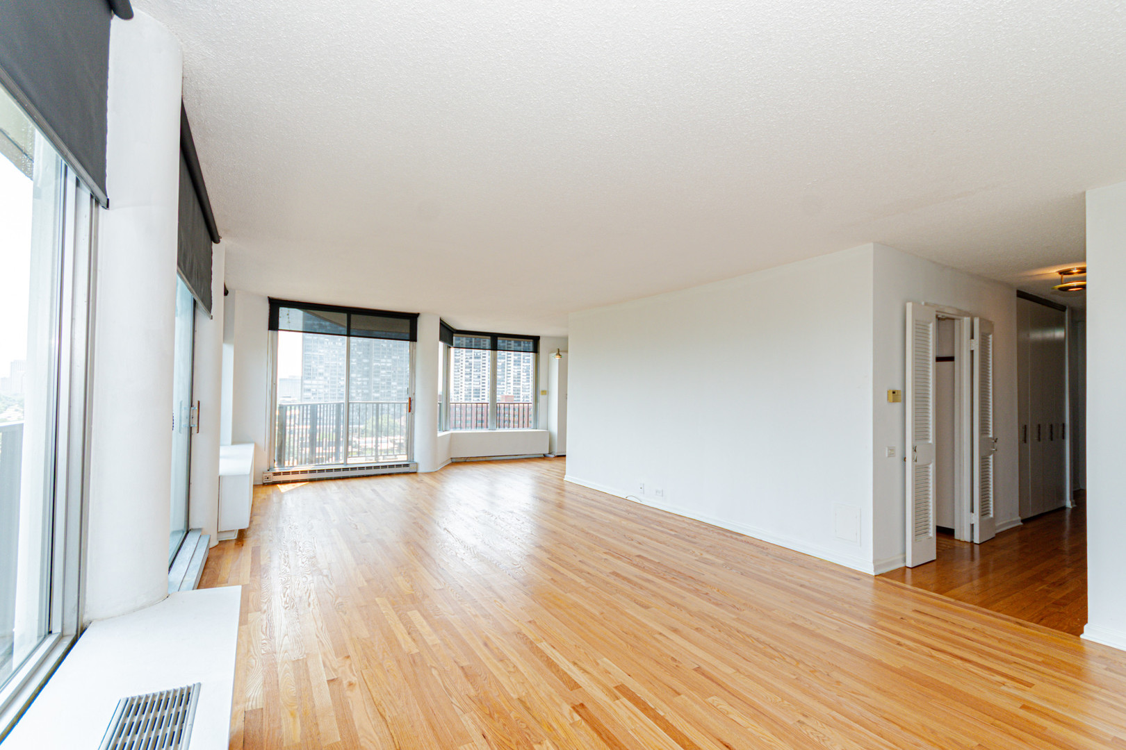 4170 N Marine Drive 13a Property Photo 5