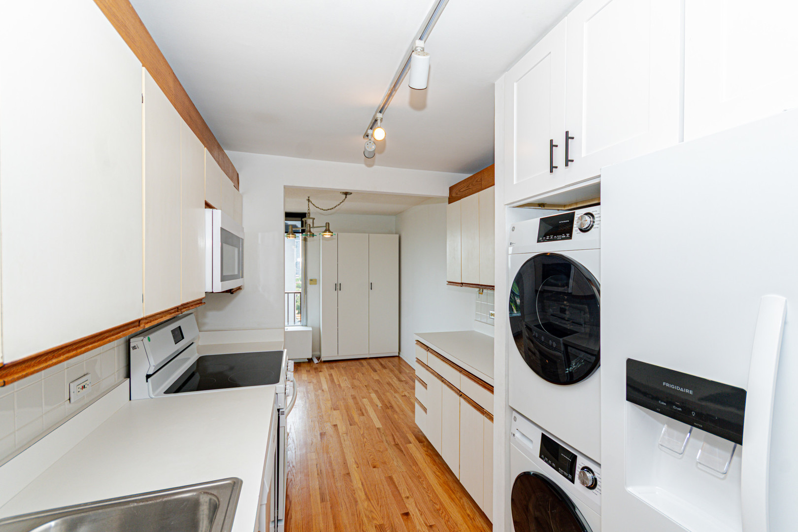 4170 N Marine Drive 13a Property Photo 12