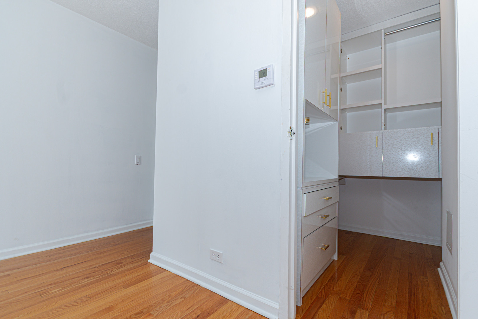 4170 N Marine Drive 13a Property Photo 24