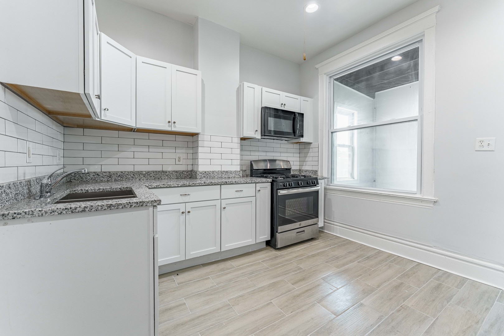 1632 S Drake Avenue 2 Property Photo 11