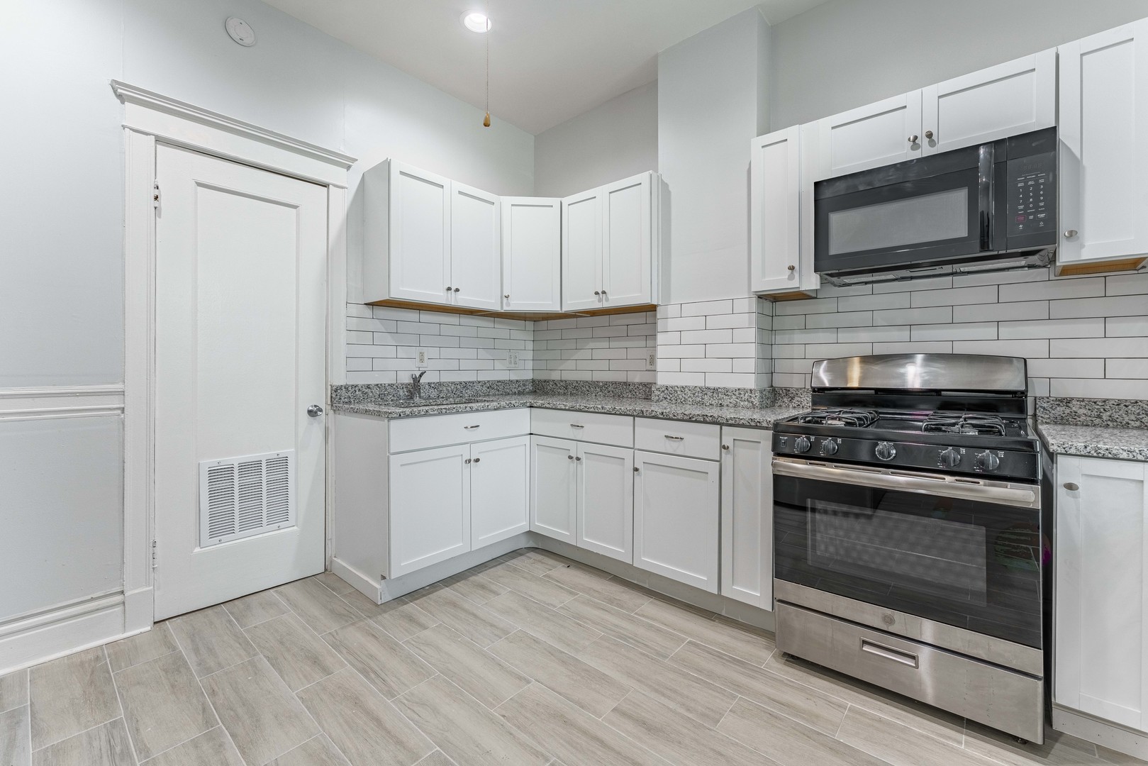 1632 S Drake Avenue 2 Property Photo 12