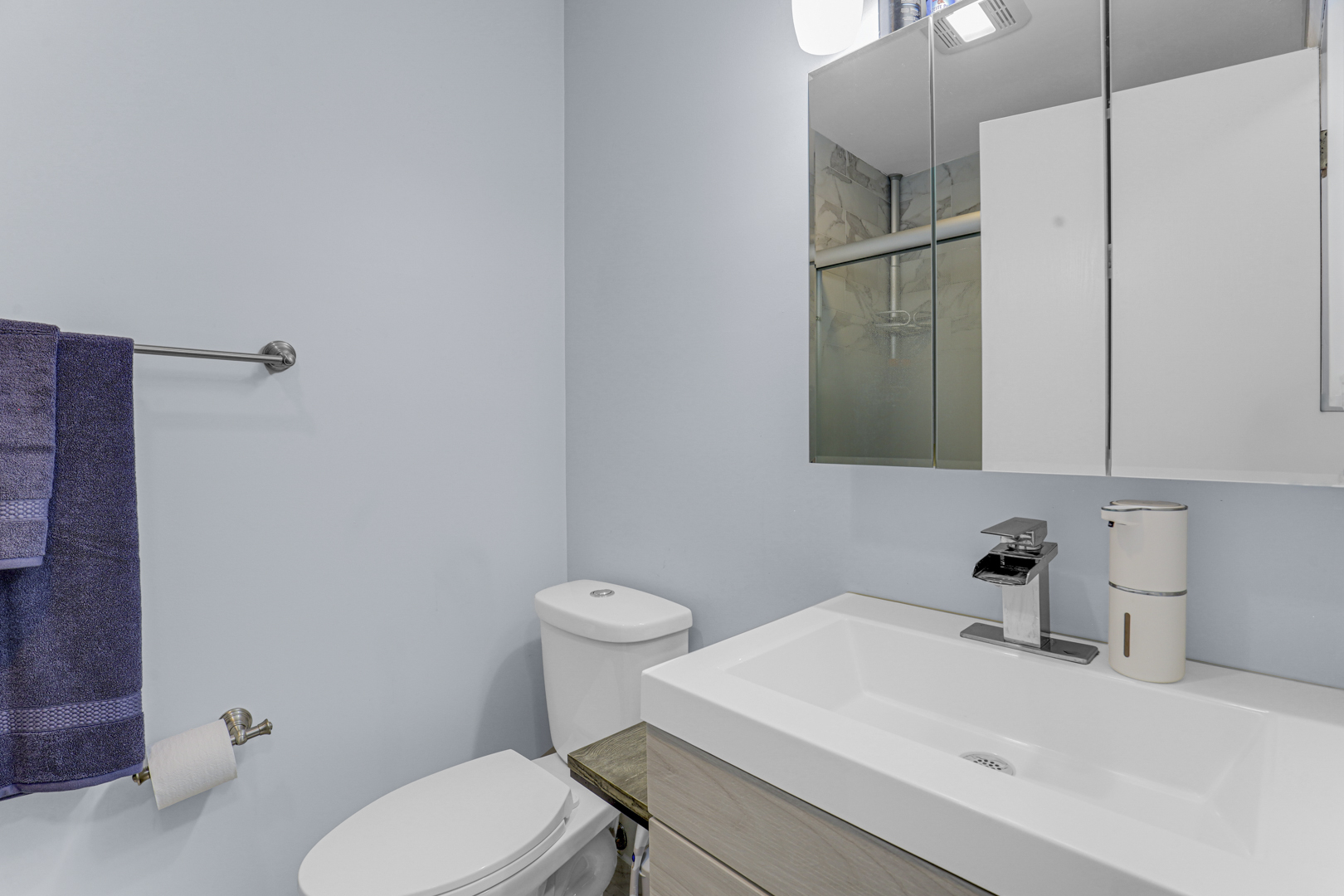8640 Waukegan Road 425 Property Photo 13