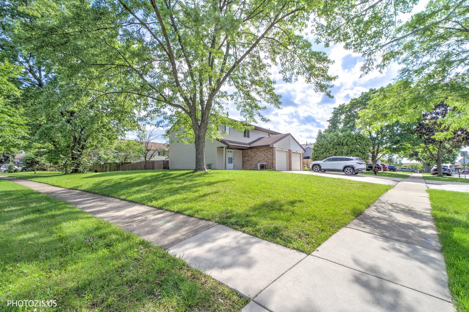 1405 Merrimac Lane Property Photo 3