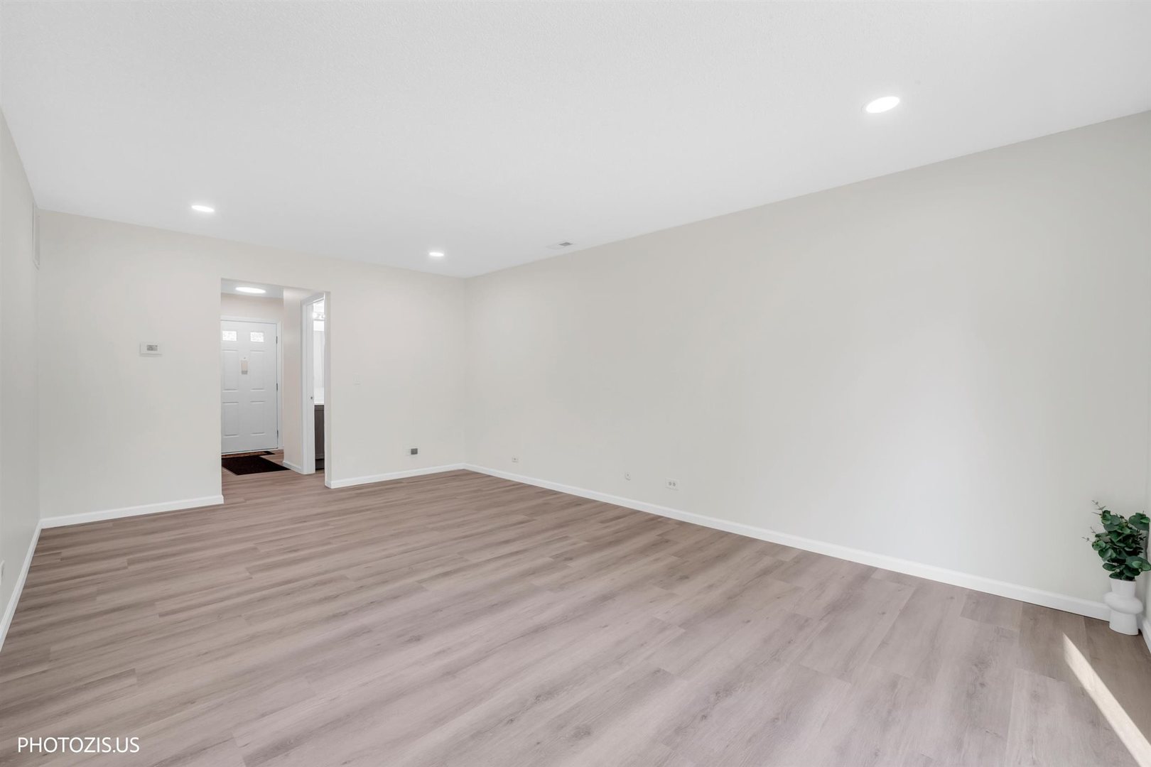 1405 Merrimac Lane Property Photo 12