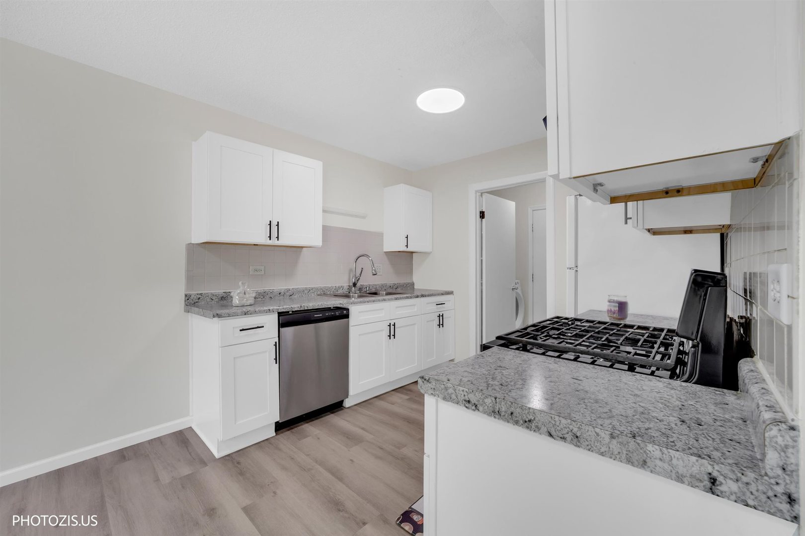1405 Merrimac Lane Property Photo 15
