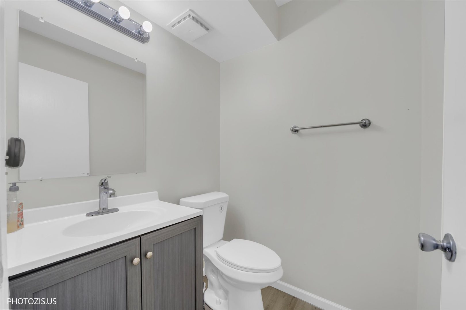 1405 Merrimac Lane Property Photo 21