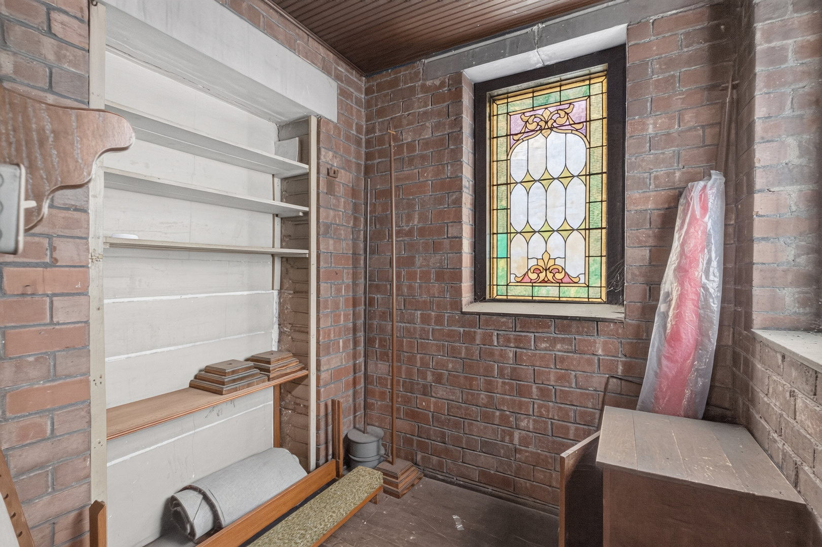 301 Fairbanks Avenue Property Photo 12