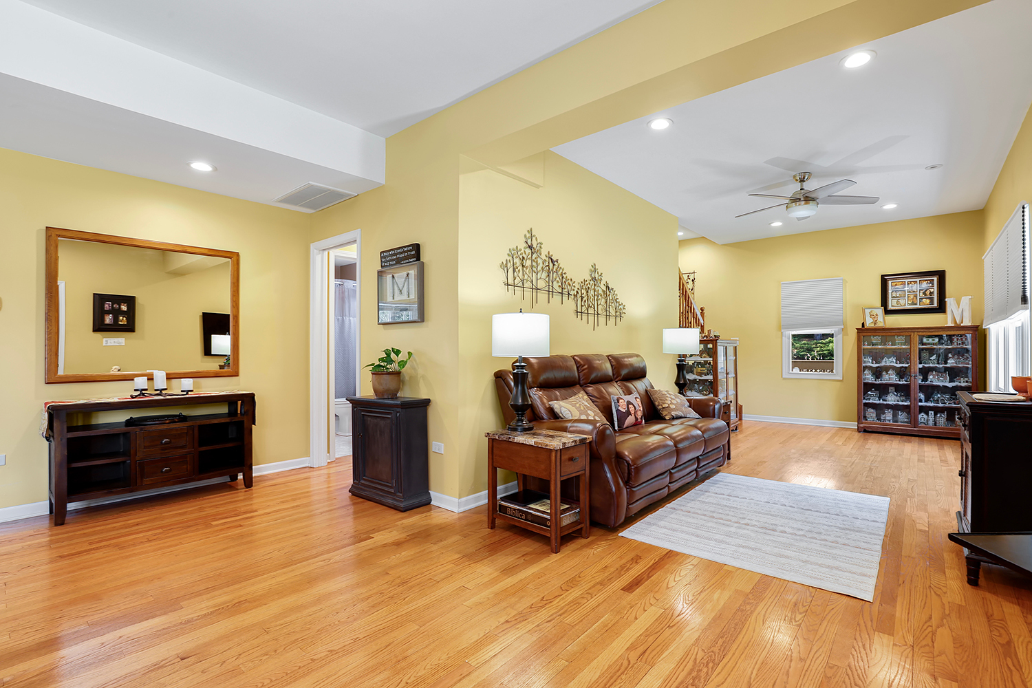 3s631 West Avenue Property Photo 8