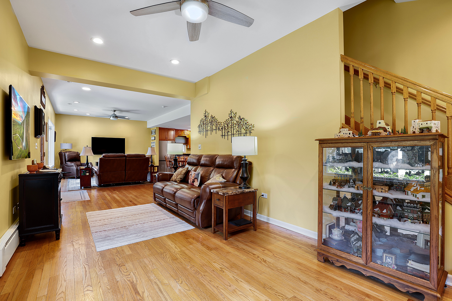 3s631 West Avenue Property Photo 9