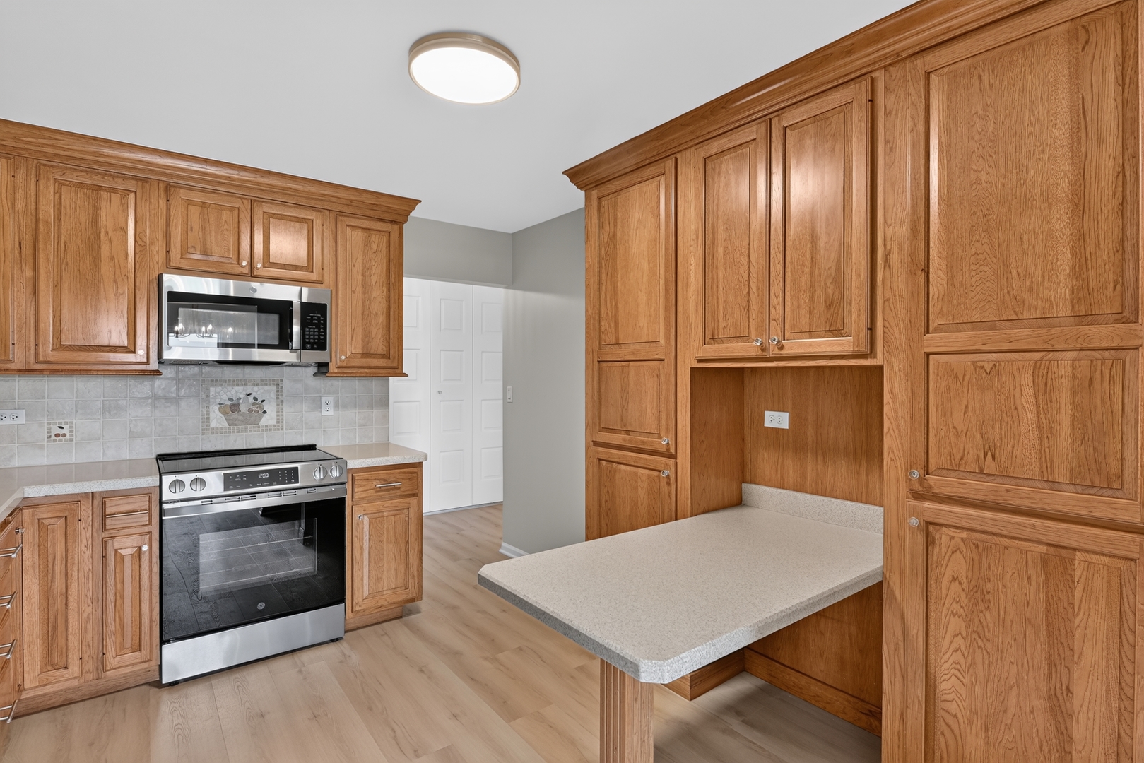 453 Raintree Drive 5g Property Photo 6