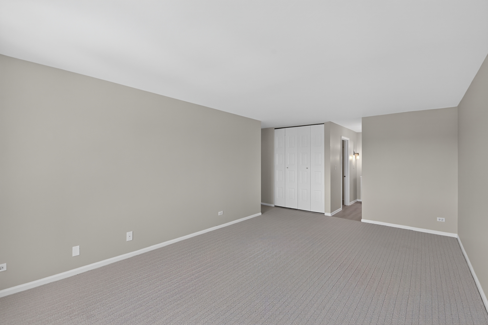 453 Raintree Drive 5g Property Photo 19