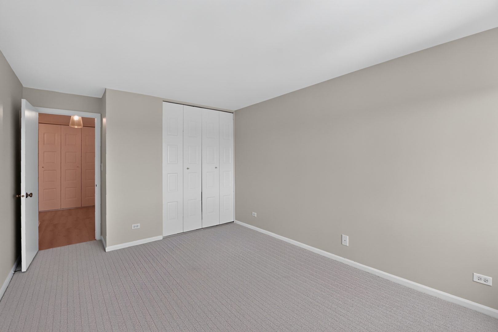453 Raintree Drive 5g Property Photo 27