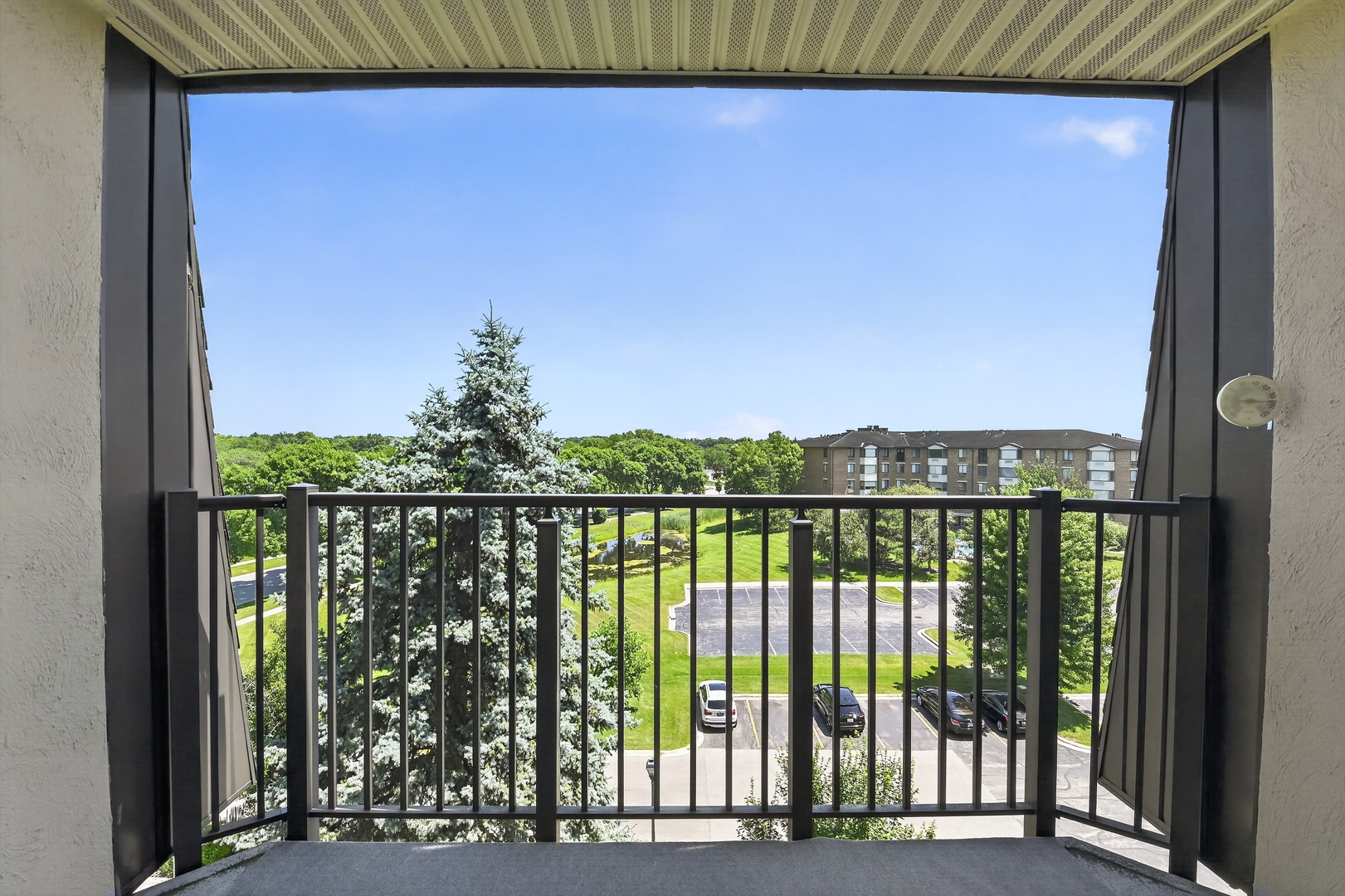453 Raintree Drive 5g Property Photo 33