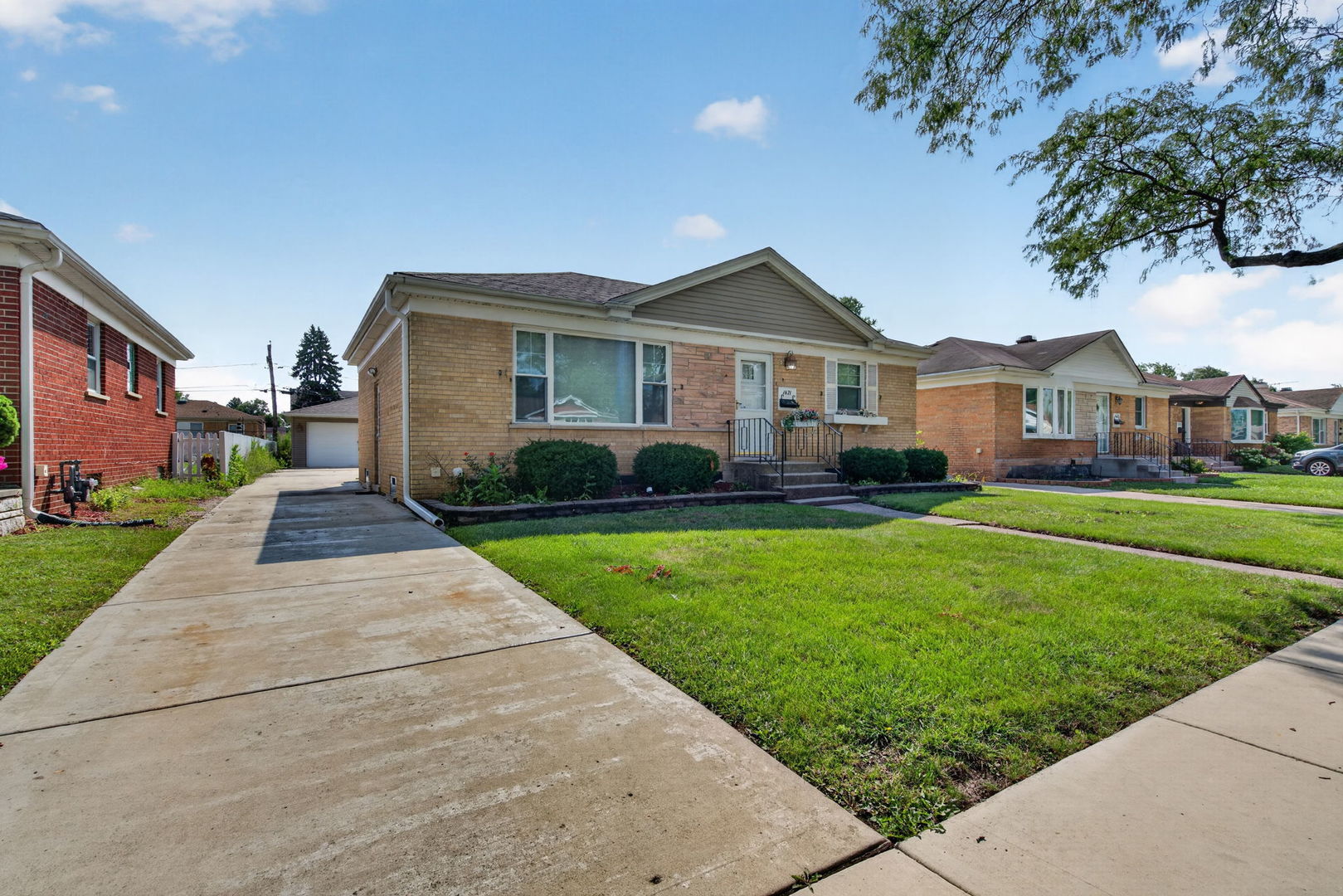 1621 Boeger Avenue Property Photo 3
