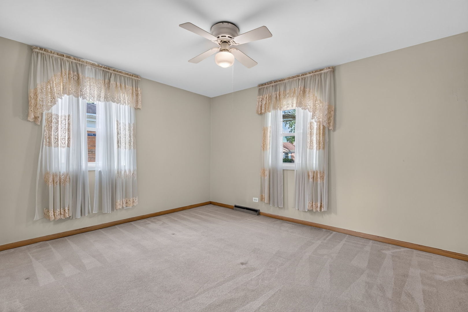 1621 Boeger Avenue Property Photo 18