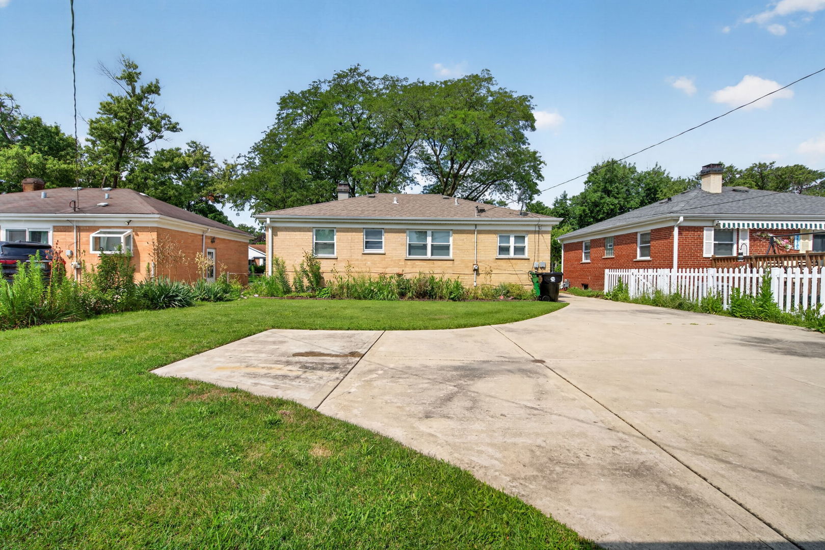 1621 Boeger Avenue Property Photo 35