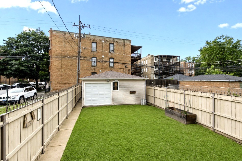 4956 S Indiana Avenue Property Photo 29