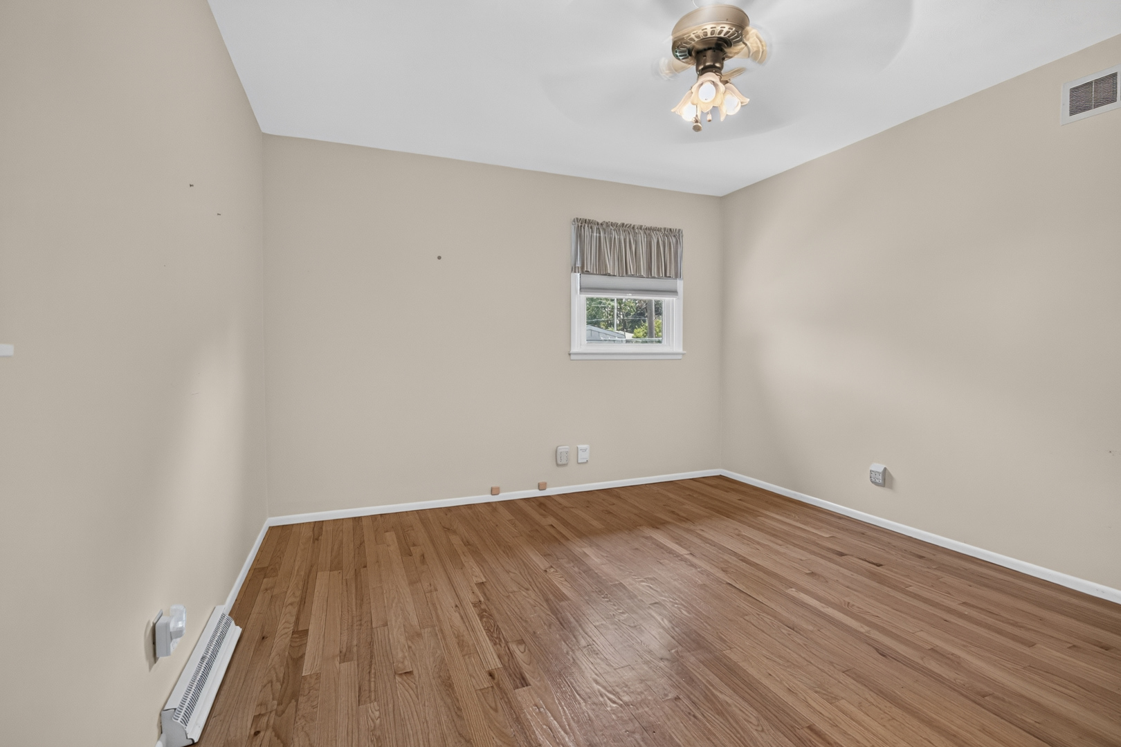 1204 Searle Drive Property Photo 21