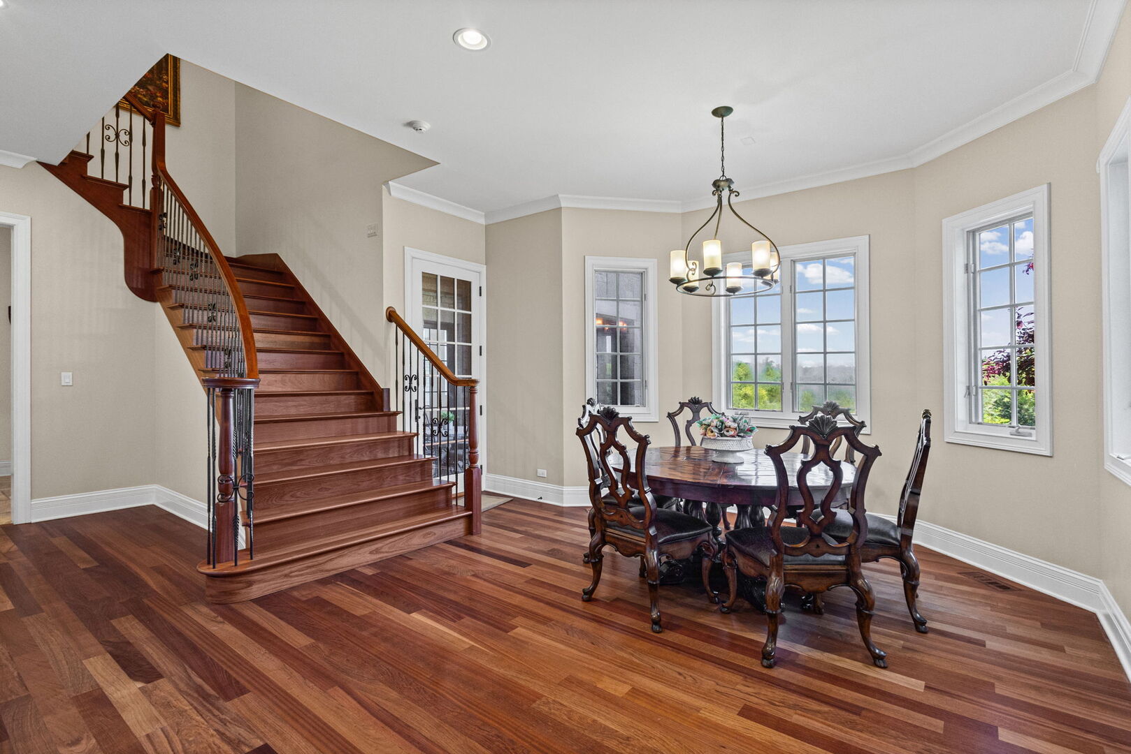 594 N Plum Tree Road Property Photo 11