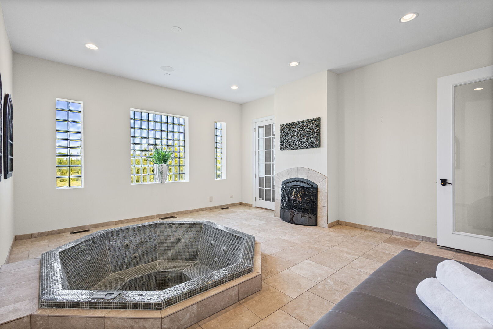 594 N Plum Tree Road Property Photo 28