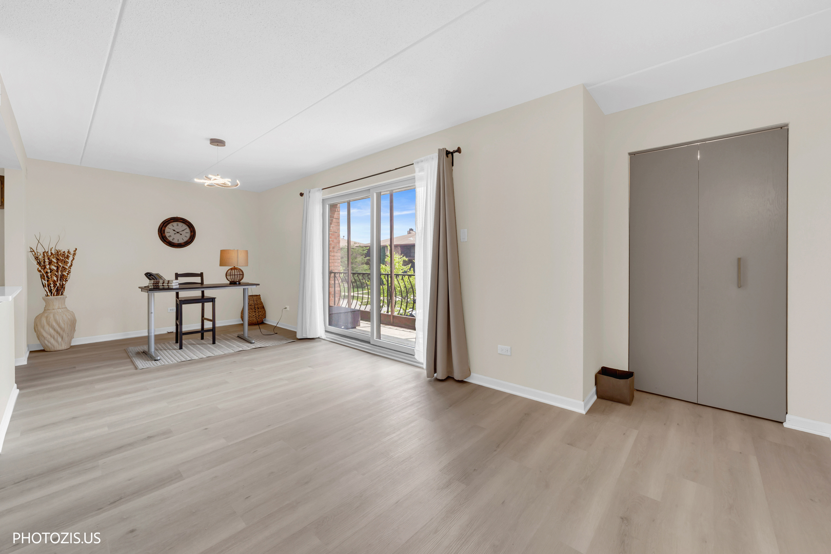 16742 Paxton Avenue 2n Property Photo 3
