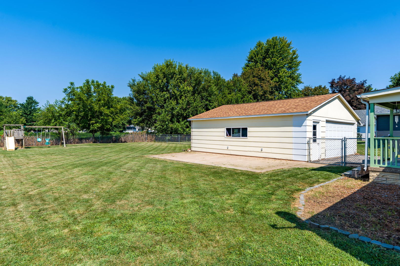 631 N Meadow Street Property Photo 24