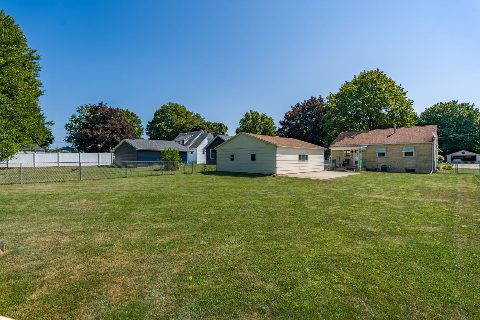 631 N Meadow Street Property Photo 26