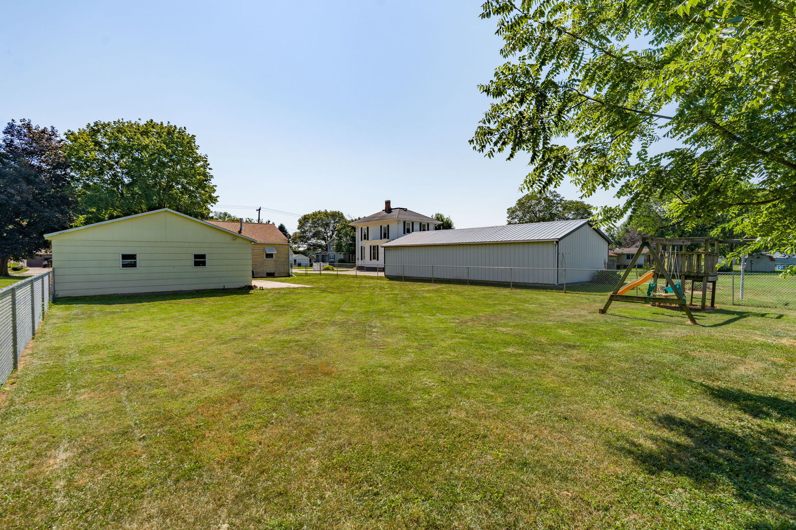 631 N Meadow Street Property Photo 28