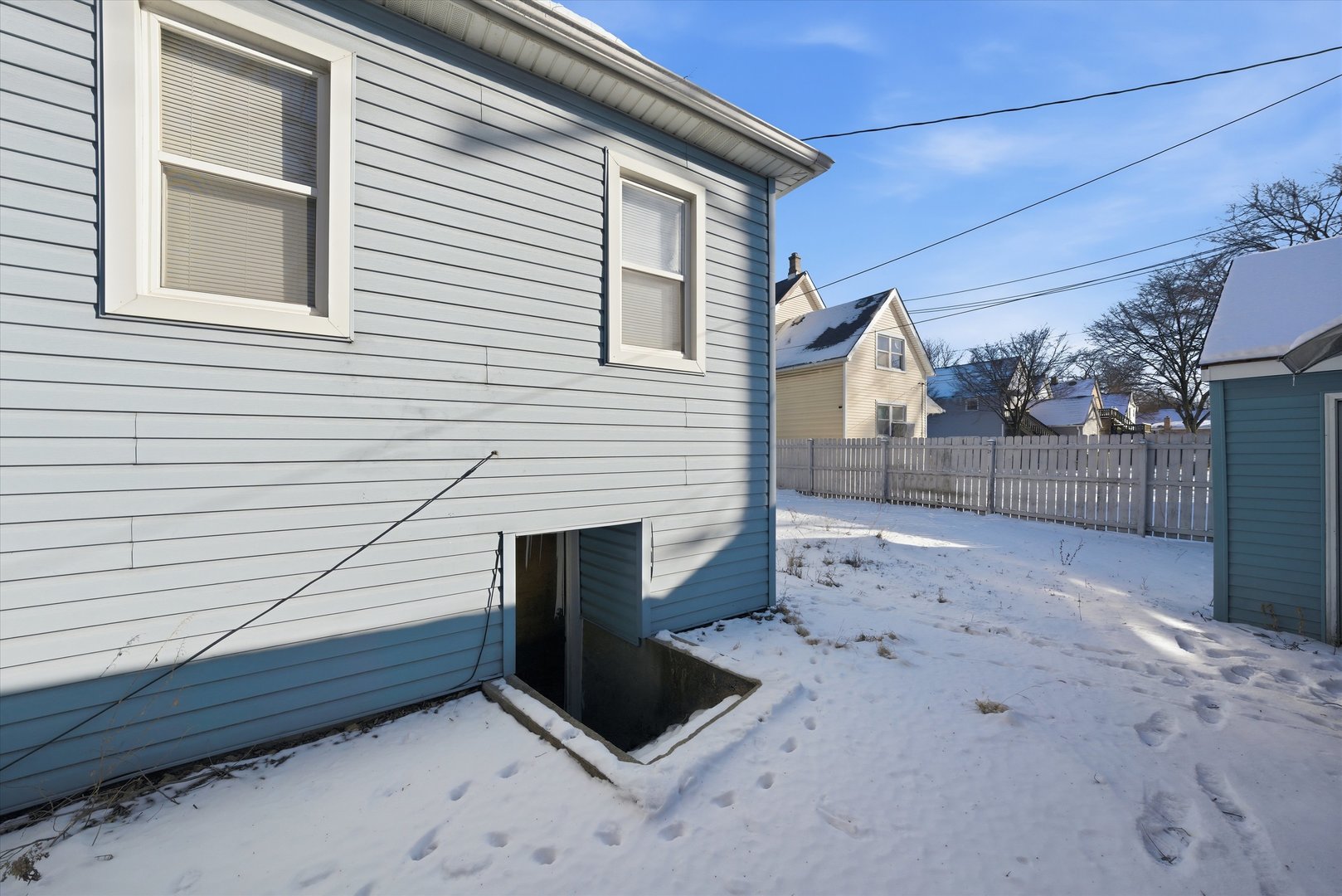 8750 S Princeton Avenue Property Photo 6