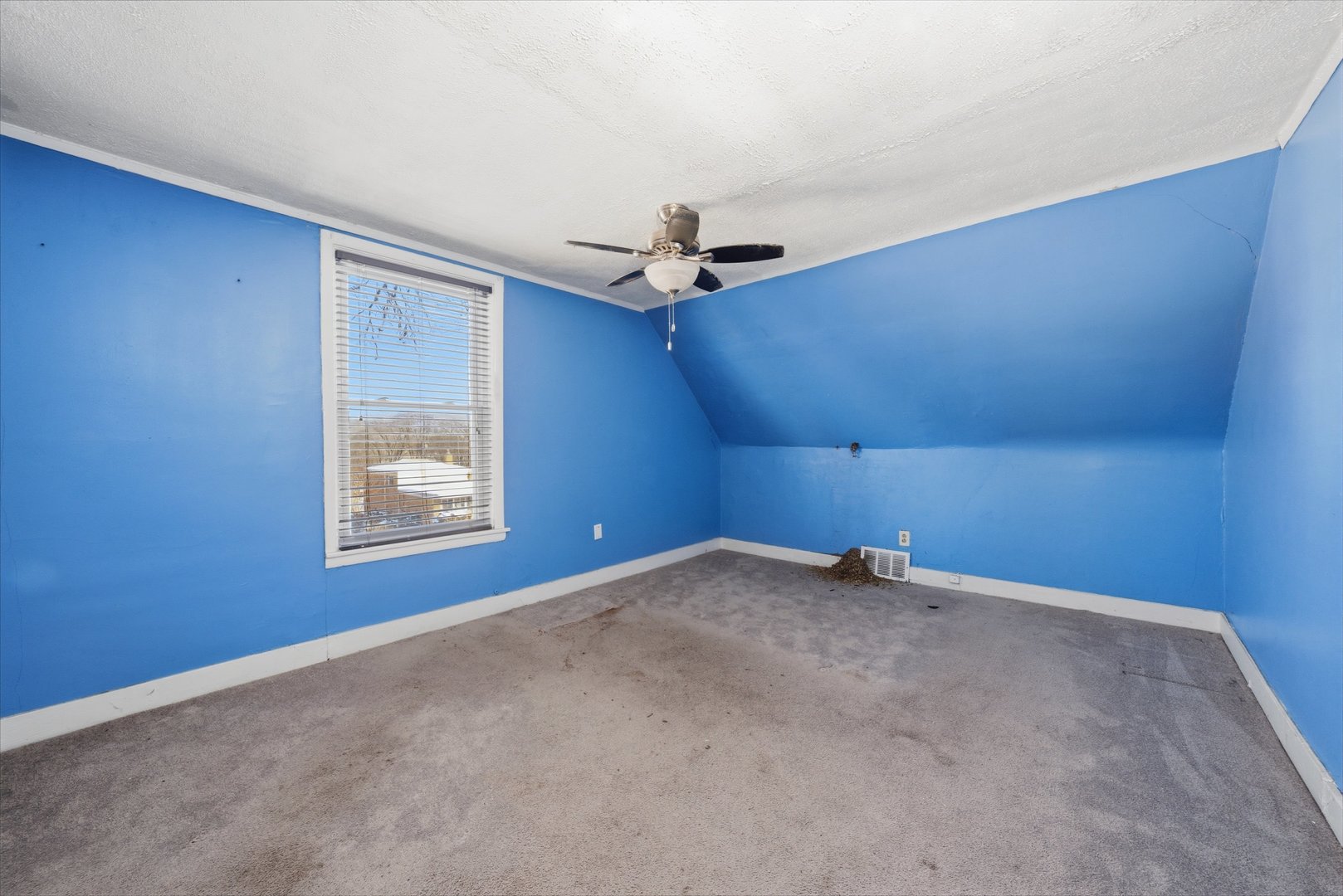 8750 S Princeton Avenue Property Photo 25