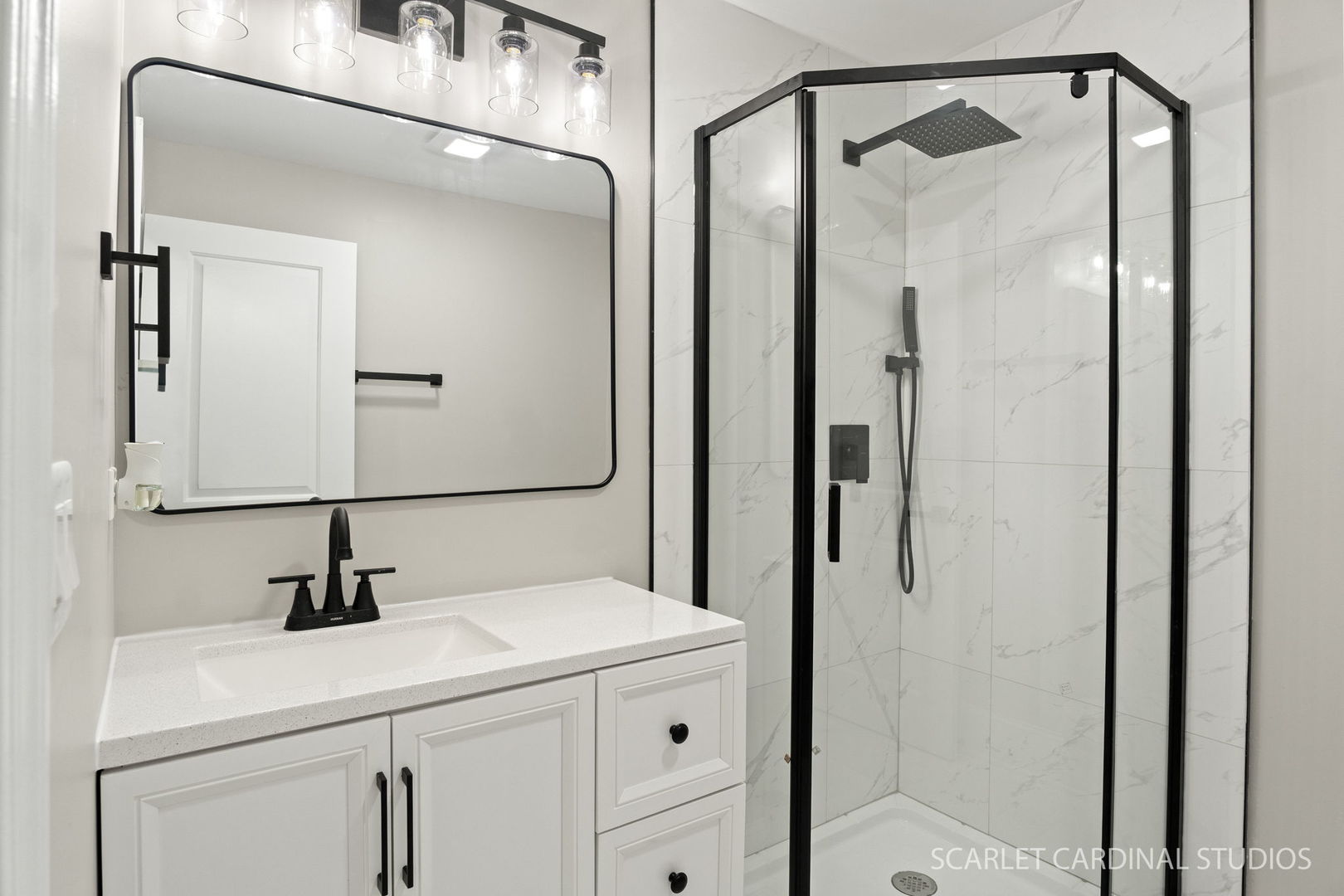 0s 652 S Euclid Avenue Property Photo 18