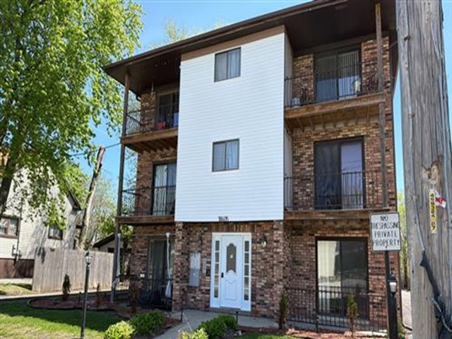 18405 Wentworth Avenue 2b Property Photo 3