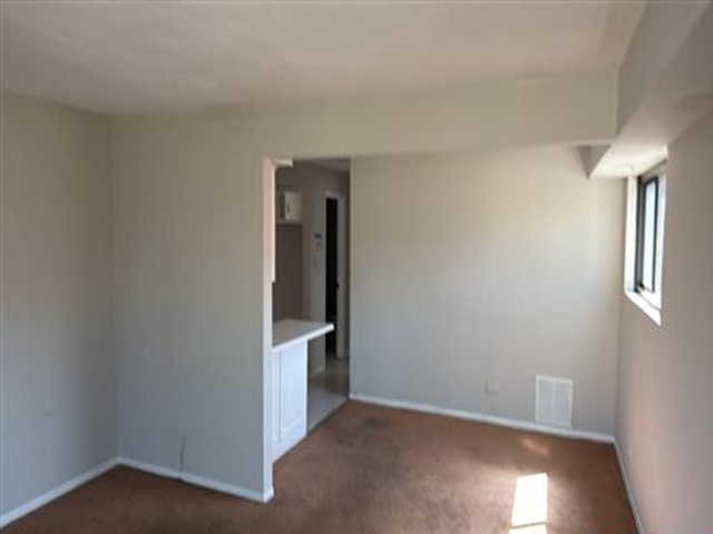 18405 Wentworth Avenue 2b Property Photo 5