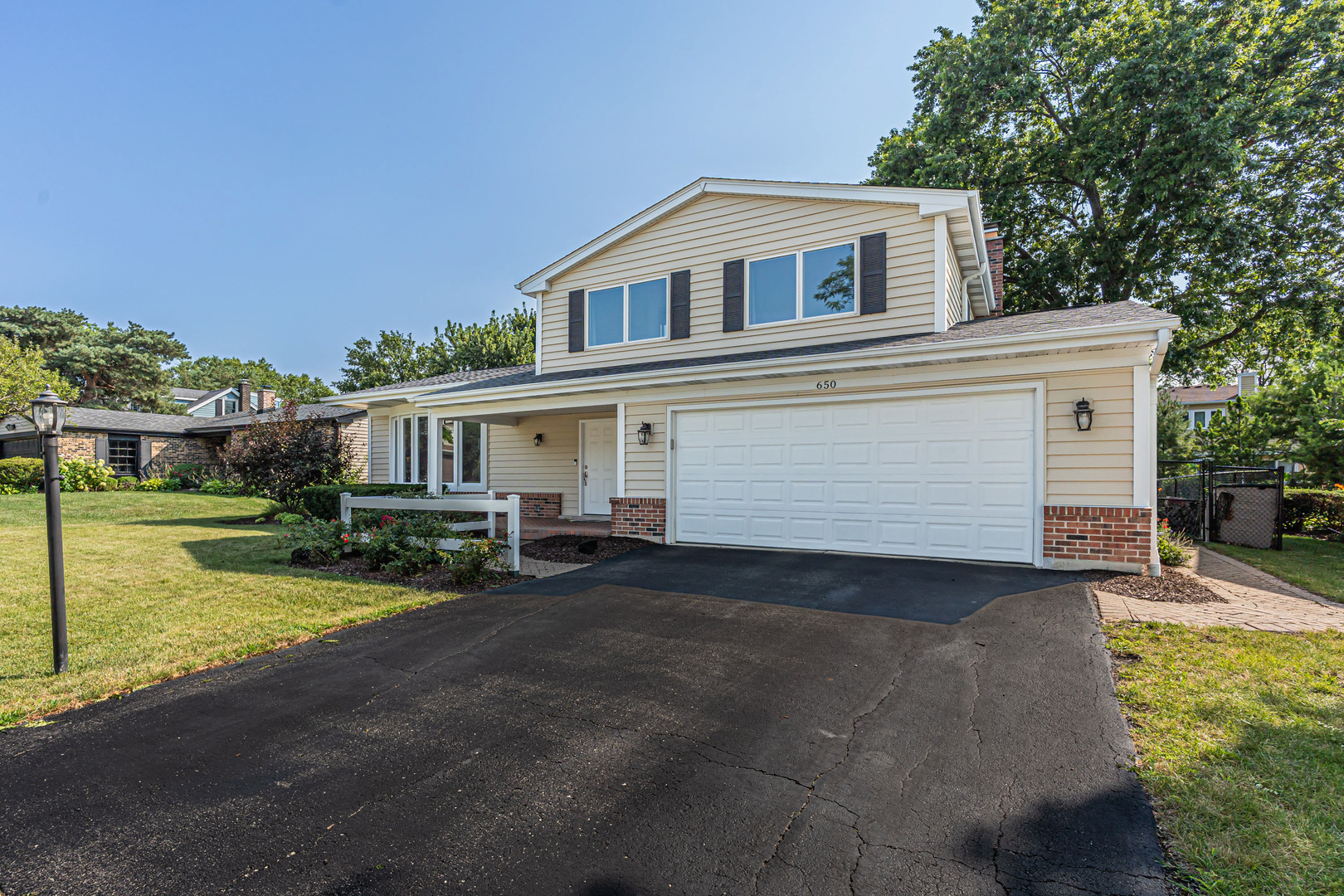 650 Newport Avenue Property Photo 29